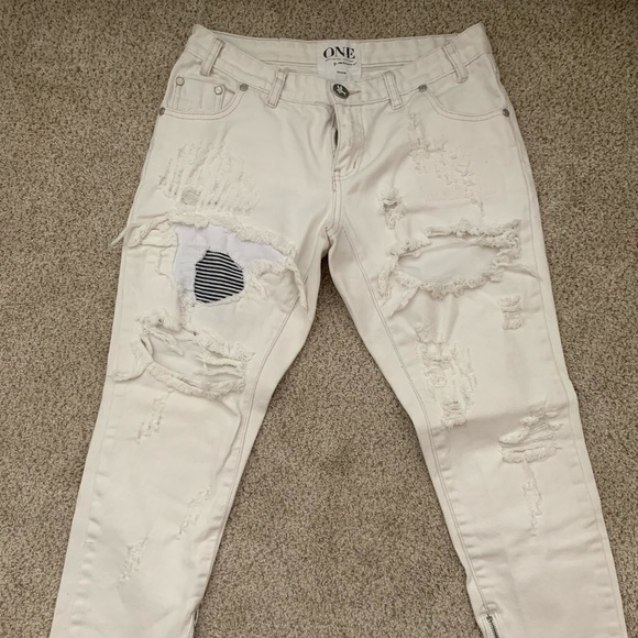 One teaspoon - Picture 1 of 4